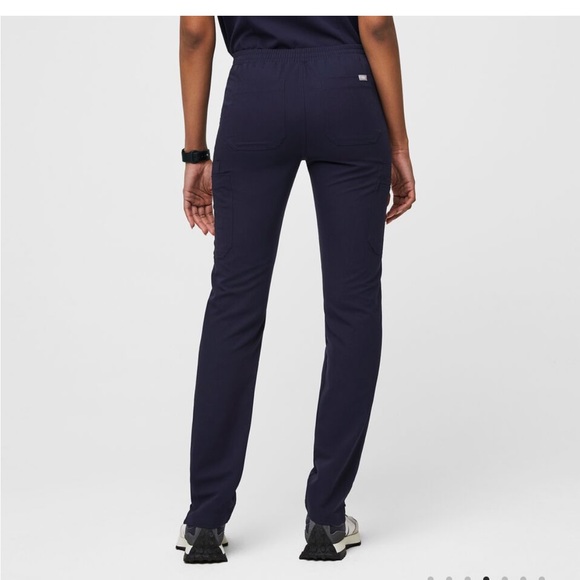 FIGS Yola scrub pants - Navy Blue -XS - Picture 4 of 11
